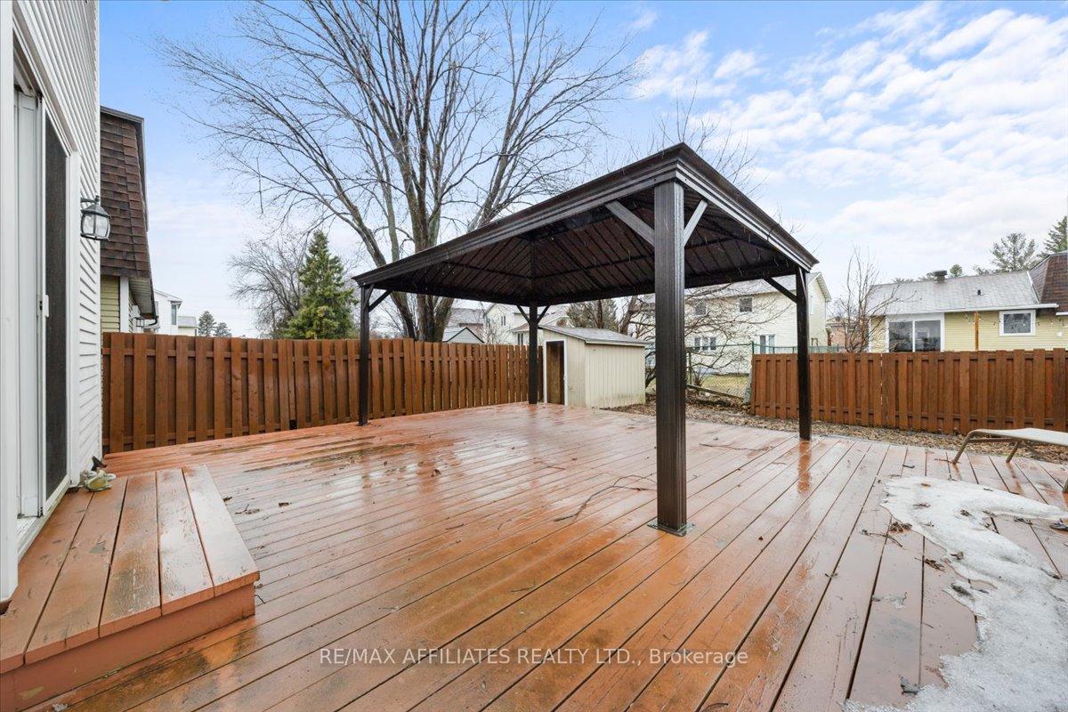 Photo 38 of 1080 Taffy Lane, Ottawa, Convent Glen North — HOMEH