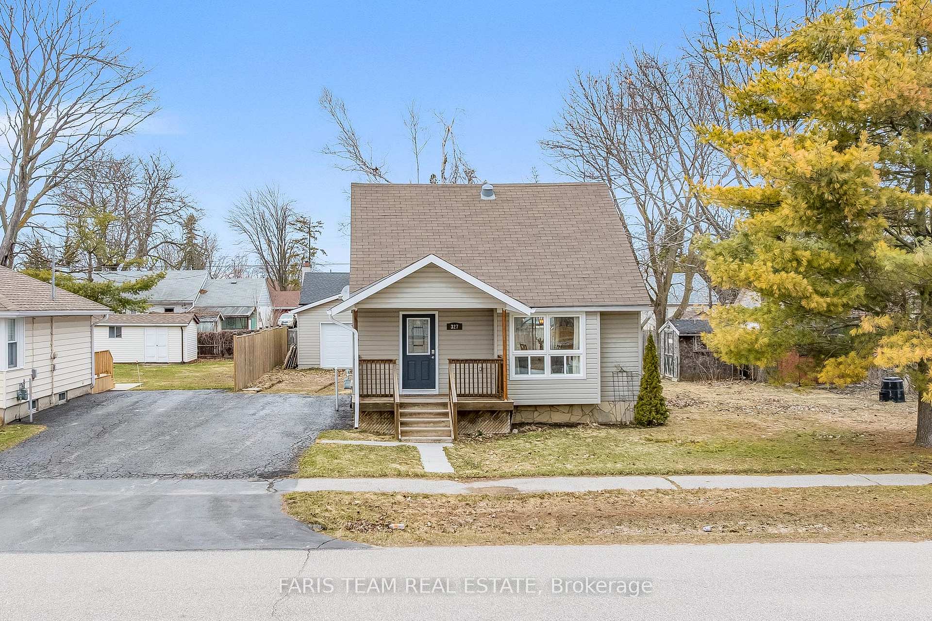 Photo 2 of 327 Hilda Street, Orillia — HOMEH