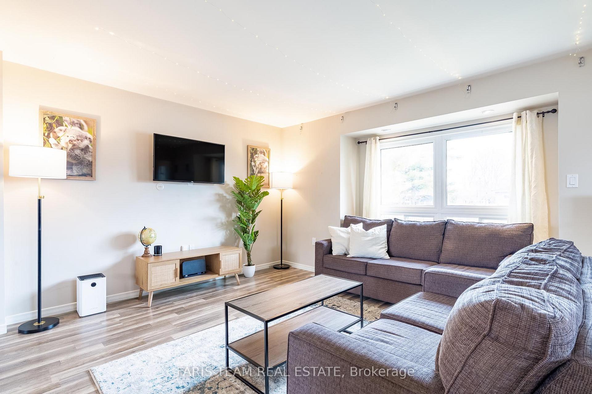 Photo 6 of 327 Hilda Street, Orillia — HOMEH