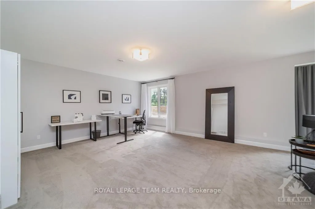 Photo 10 of 313 Moore Crescent, Augusta, Augusta Twp — HOMEH