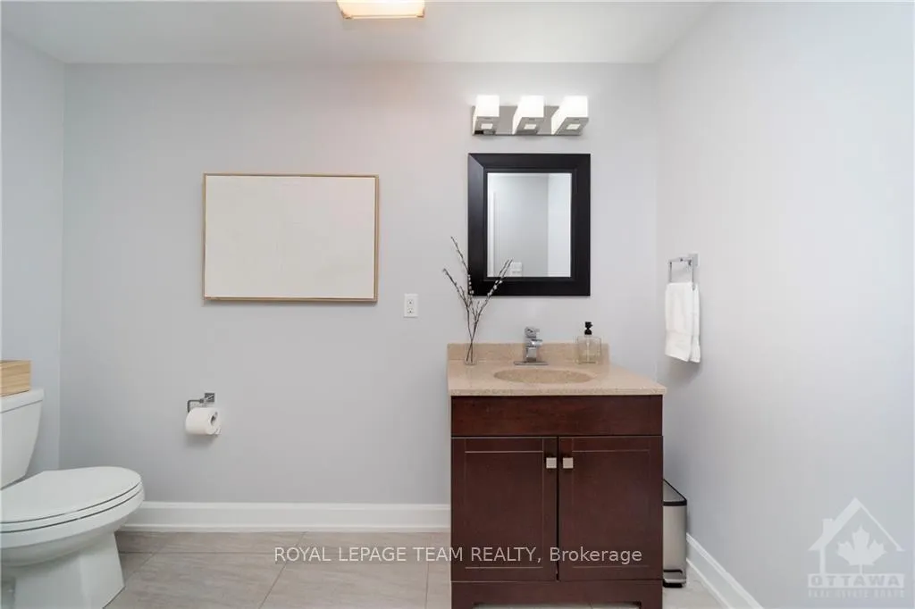 Photo 13 of 313 Moore Crescent, Augusta, Augusta Twp — HOMEH