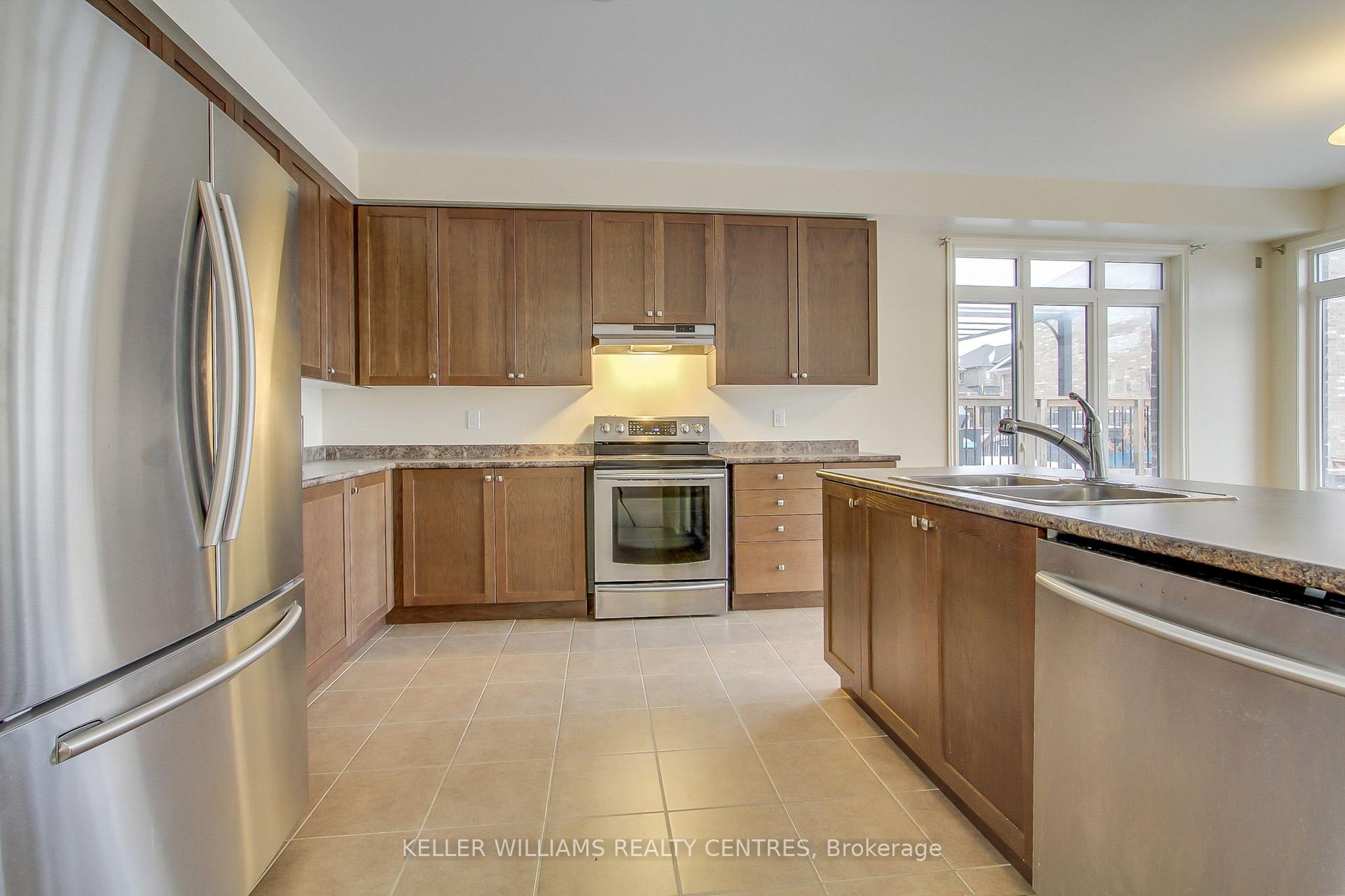 Photo 12 of 29 Treetops Boulevard, New Tecumseth, Rural New Tecumseth — HOMEH