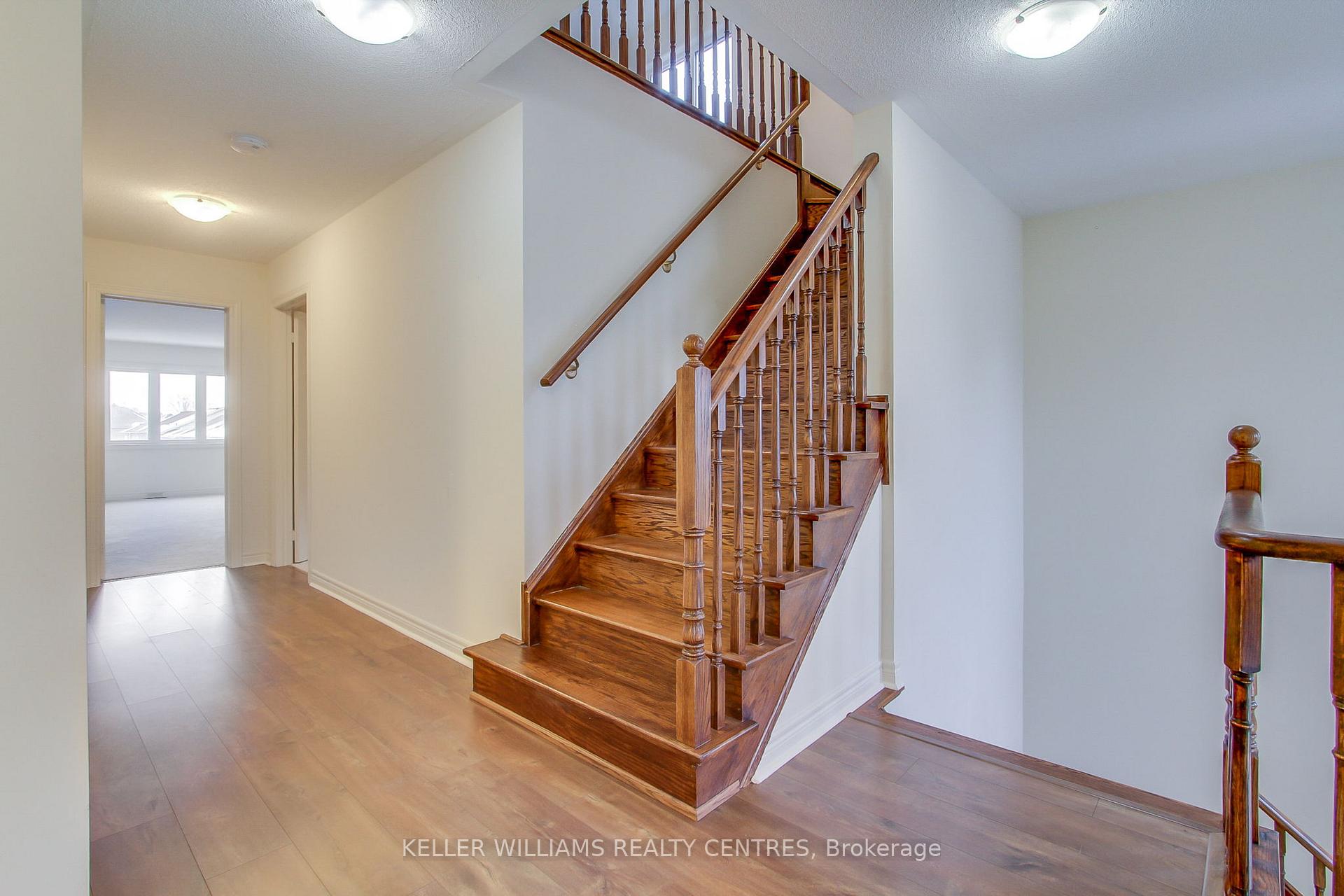 Photo 22 of 29 Treetops Boulevard, New Tecumseth, Rural New Tecumseth — HOMEH