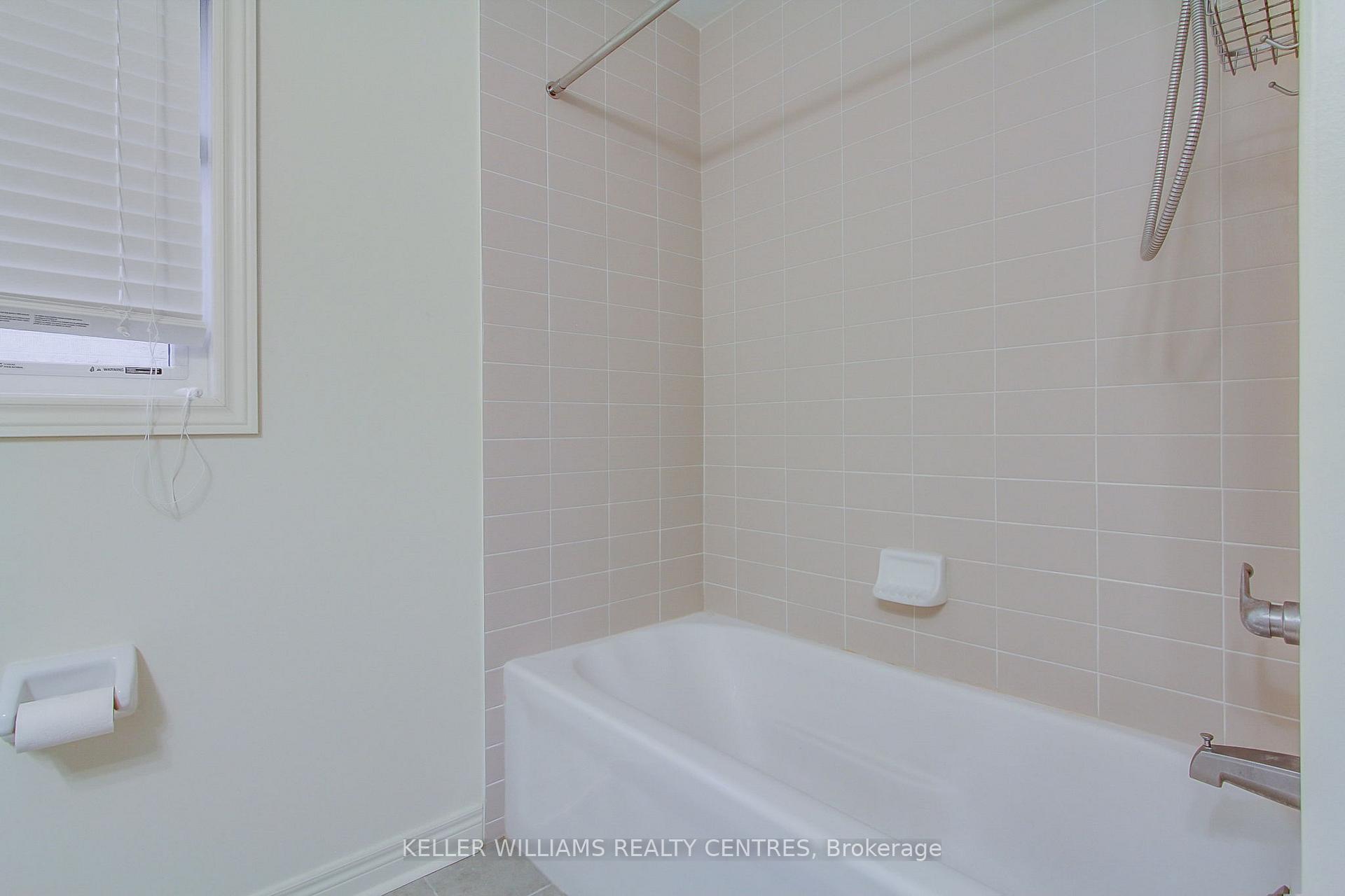 Photo 30 of 29 Treetops Boulevard, New Tecumseth, Rural New Tecumseth — HOMEH