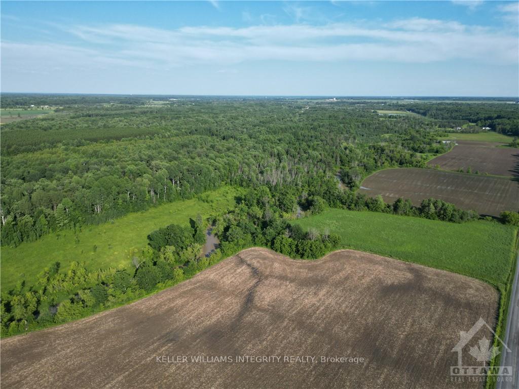 Photo 7 of 2385 Emmett Road, Ottawa, Cumberland West — HOMEH