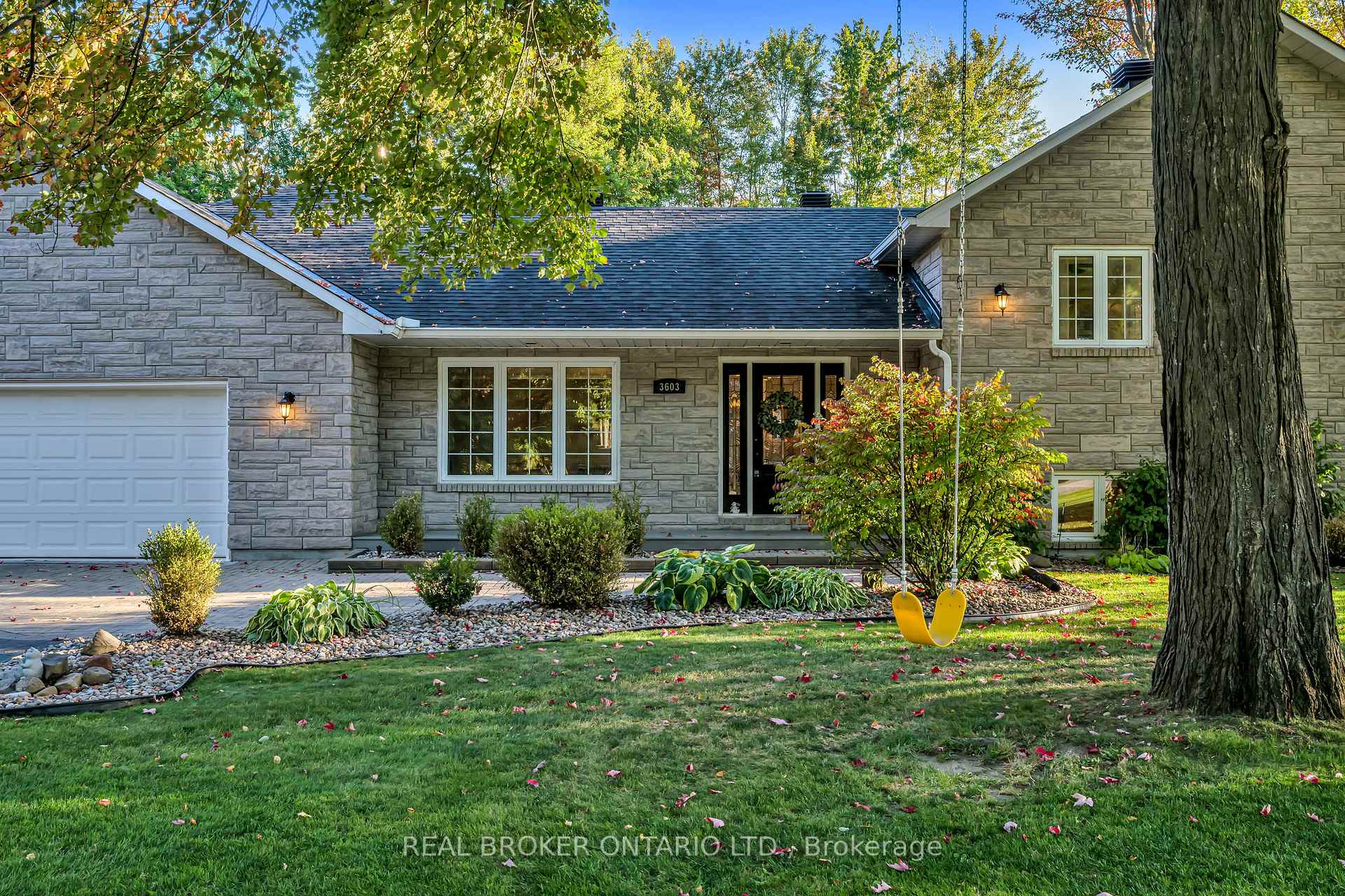 Photo 2 of 3603 Delson Drive, Ottawa, Navan — HOMEH