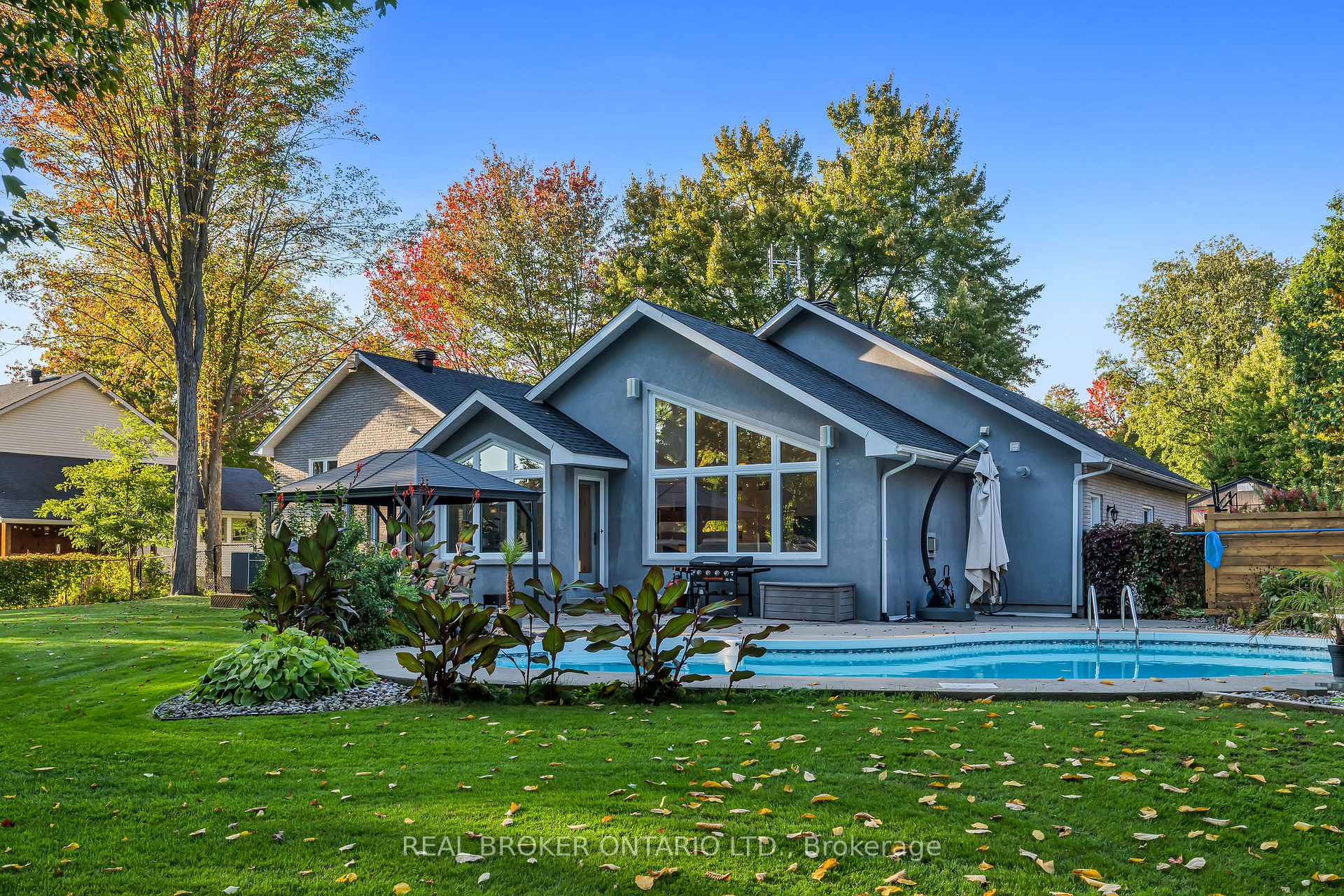 Photo 3 of 3603 Delson Drive, Ottawa, Navan — HOMEH