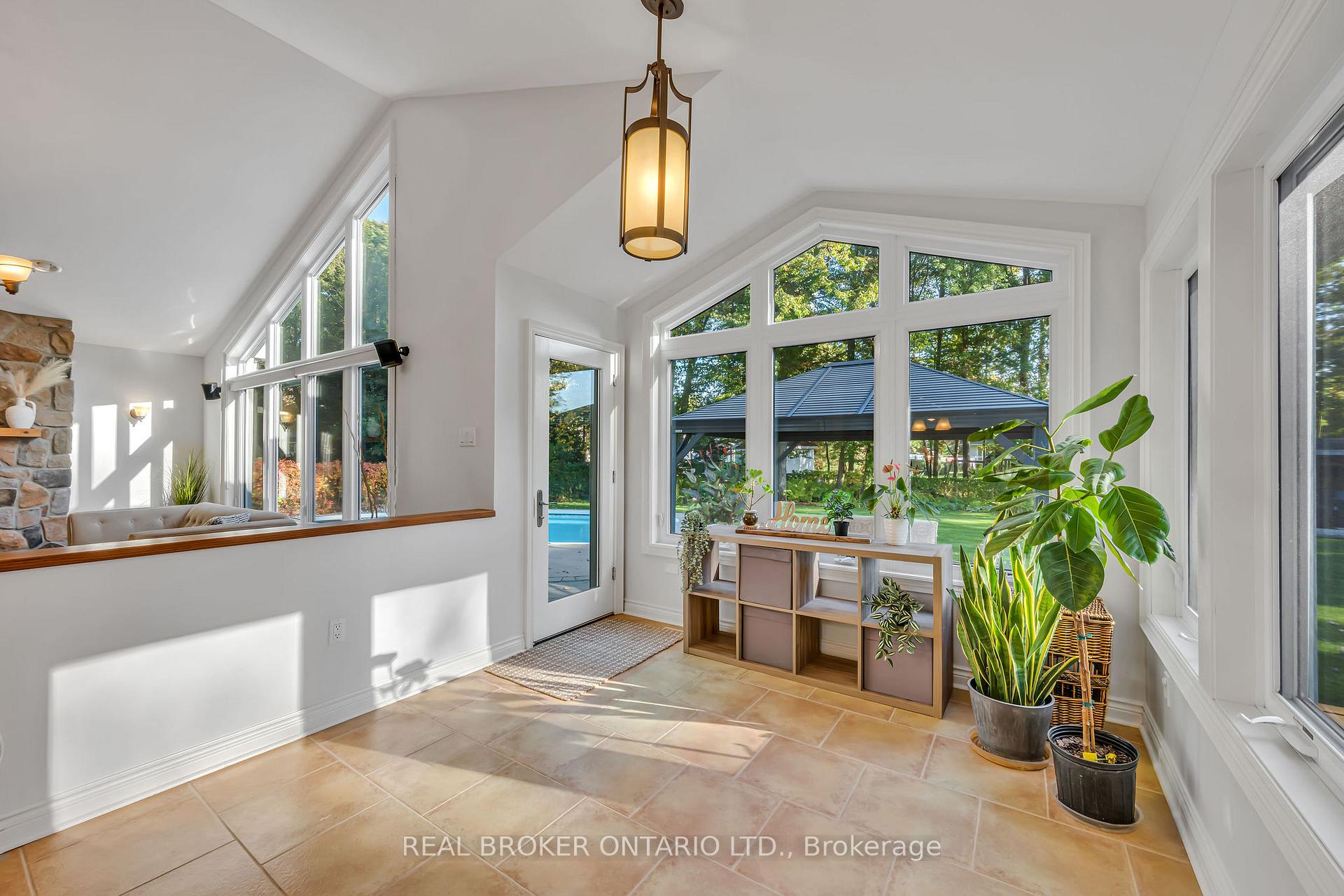 Photo 16 of 3603 Delson Drive, Ottawa, Navan — HOMEH