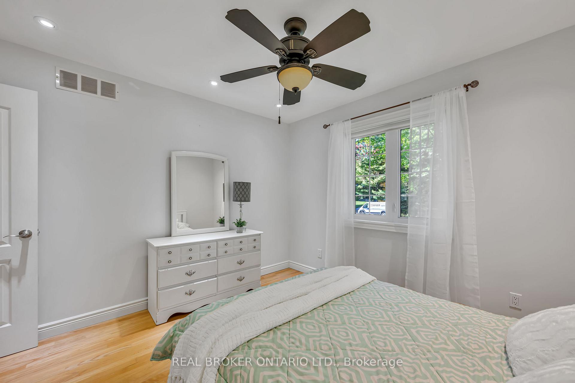 Photo 24 of 3603 Delson Drive, Ottawa, Navan — HOMEH
