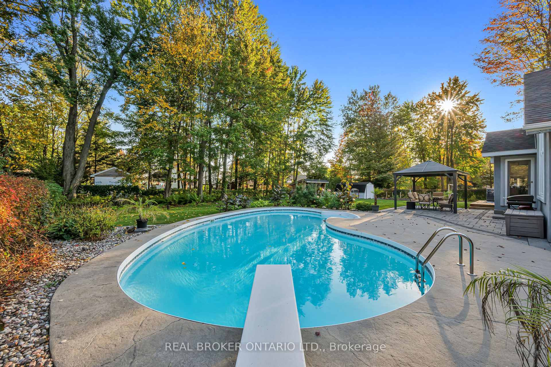 Photo 37 of 3603 Delson Drive, Ottawa, Navan — HOMEH
