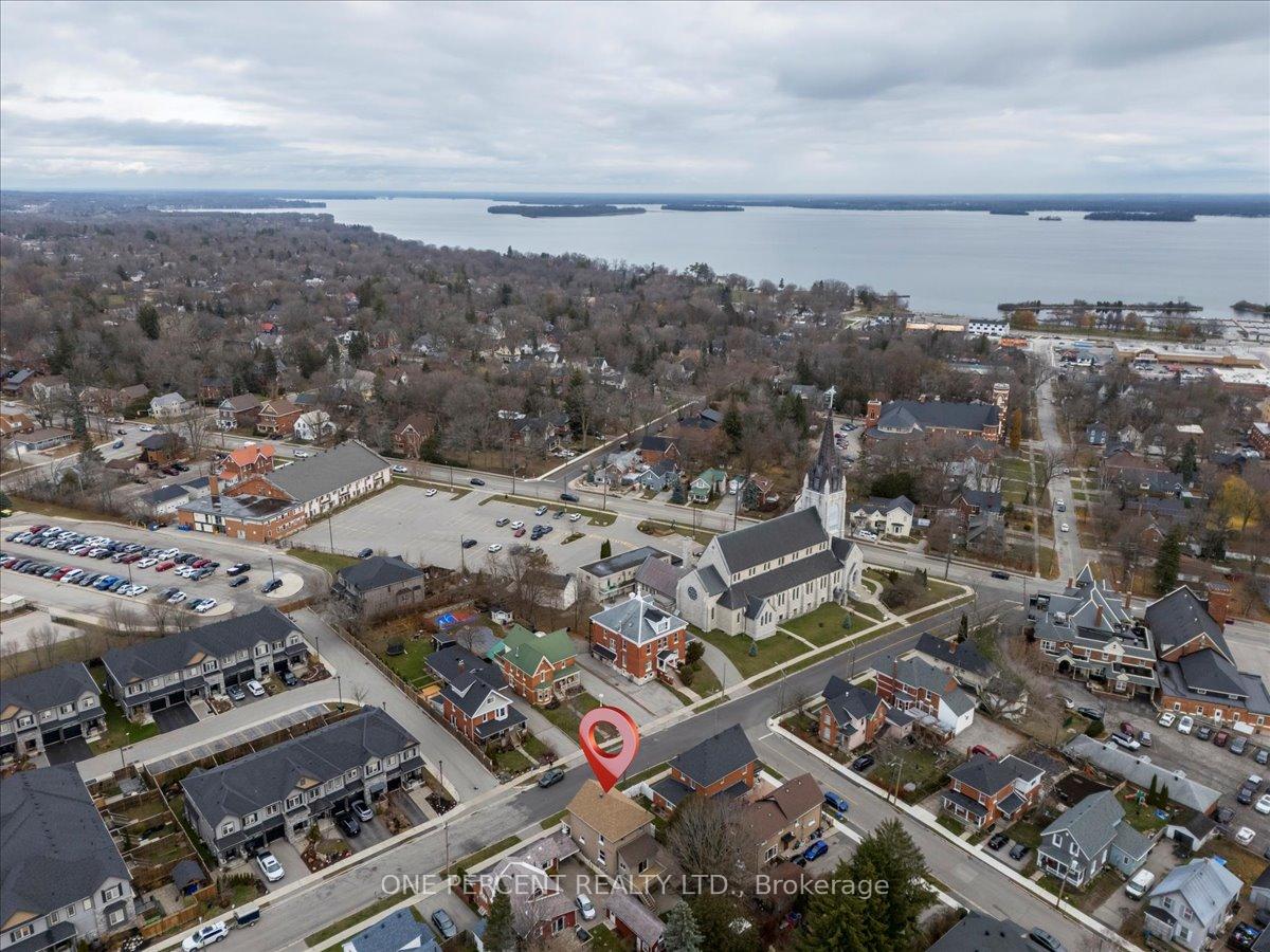 Photo 4 of 33 Penetang Street, Orillia — HOMEH