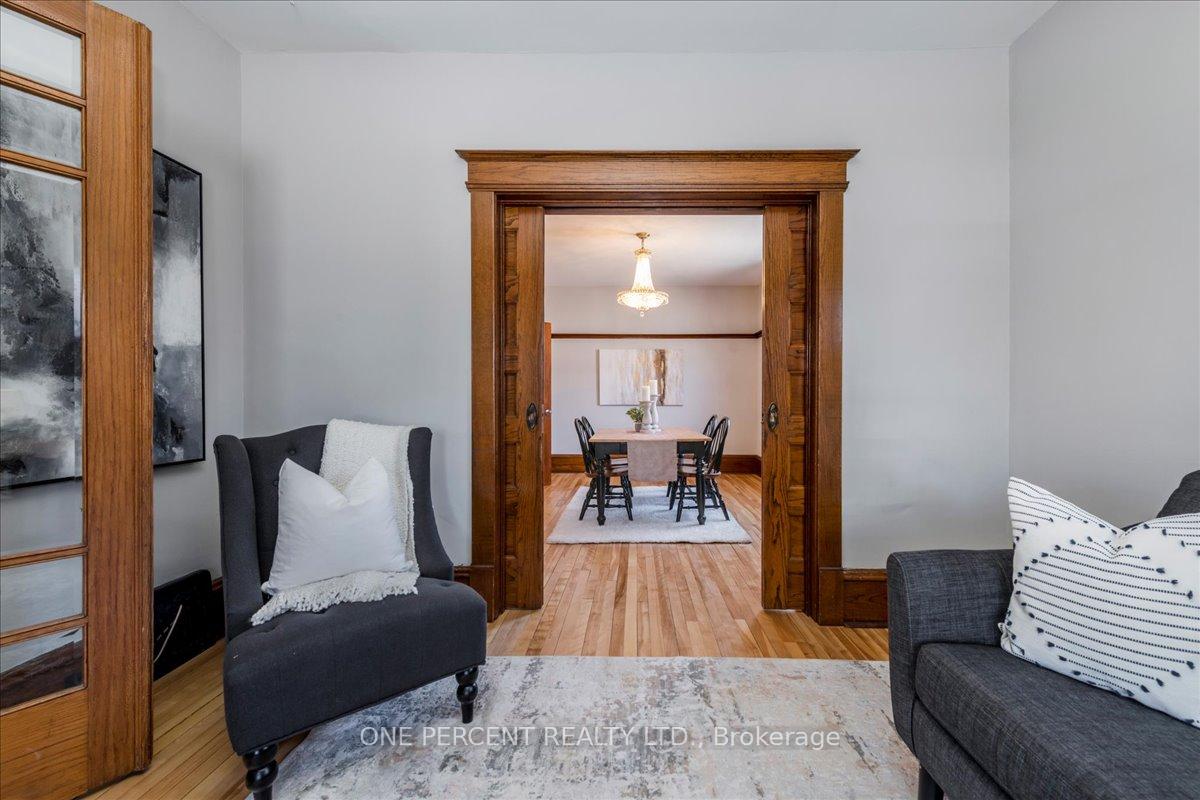 Photo 10 of 33 Penetang Street, Orillia — HOMEH