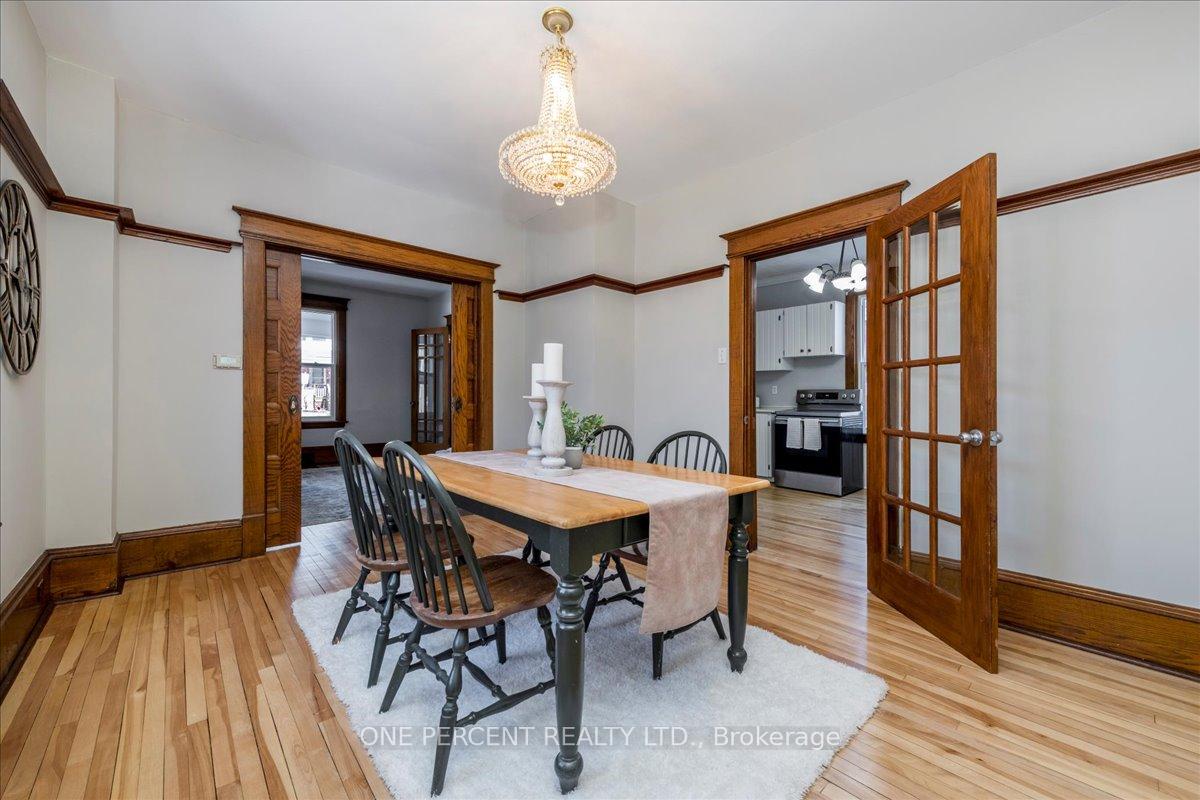 Photo 12 of 33 Penetang Street, Orillia — HOMEH