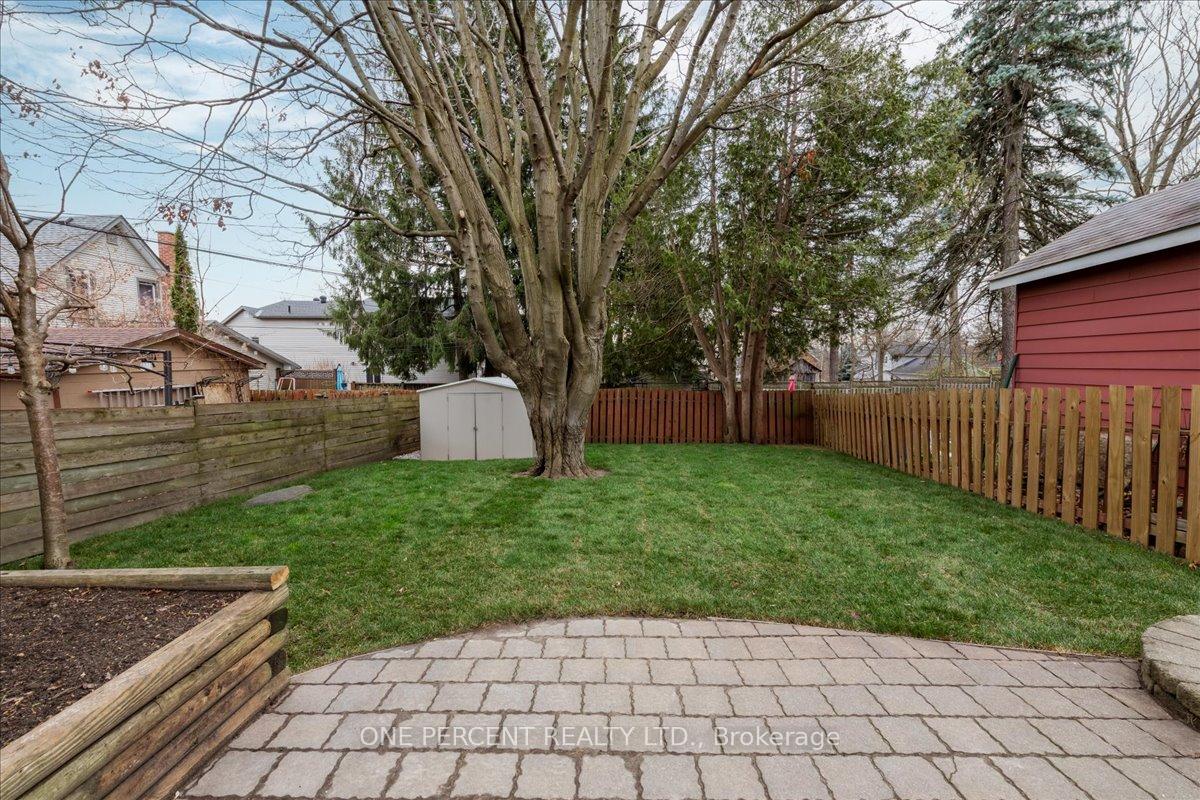 Photo 31 of 33 Penetang Street, Orillia — HOMEH