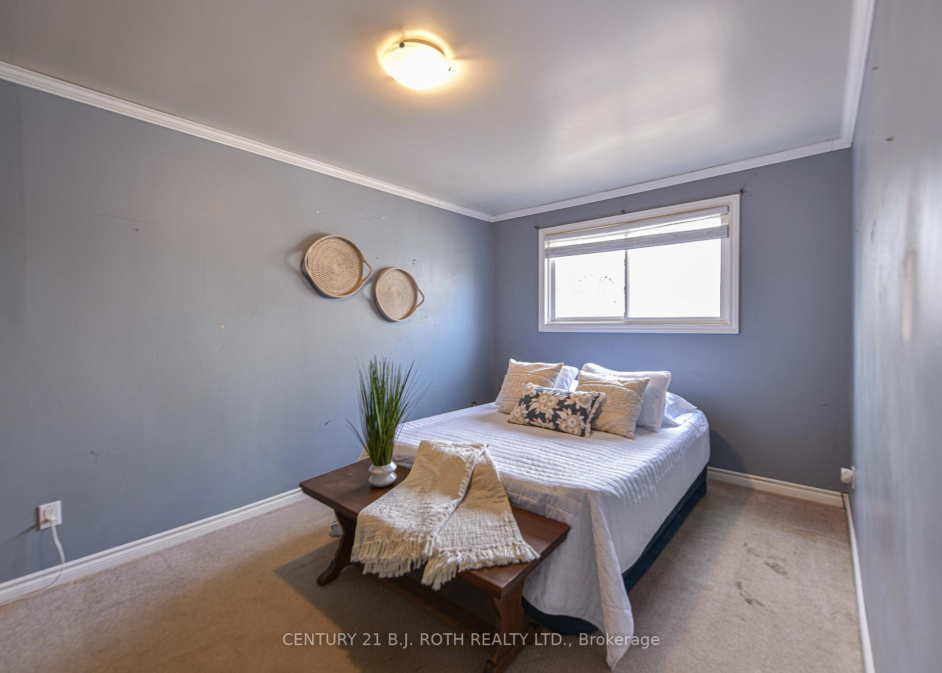 Photo 10 of 389 Raymond Avenue, Orillia — HOMEH