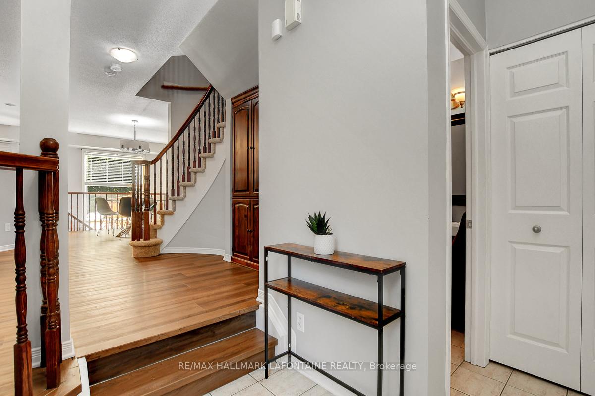 Photo 2 of 446 Lawler Crescent, Ottawa, Chatelaine Village — HOMEH