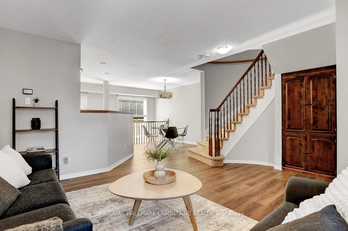 Photo 7 of 446 Lawler Crescent, Ottawa, Chatelaine Village — HOMEH