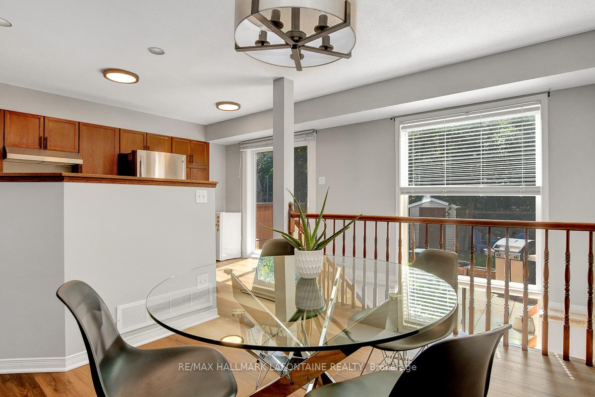Photo 9 of 446 Lawler Crescent, Ottawa, Chatelaine Village — HOMEH