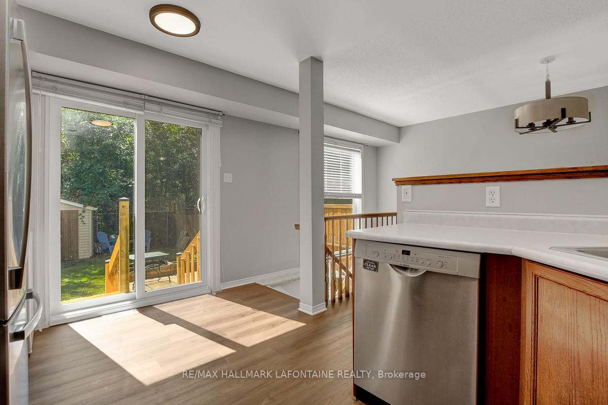 Photo 16 of 446 Lawler Crescent, Ottawa, Chatelaine Village — HOMEH