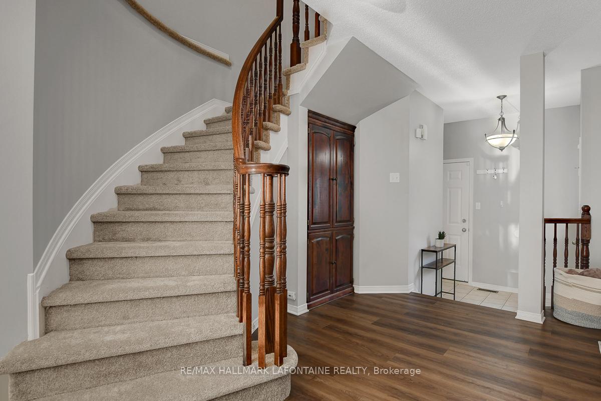 Photo 19 of 446 Lawler Crescent, Ottawa, Chatelaine Village — HOMEH