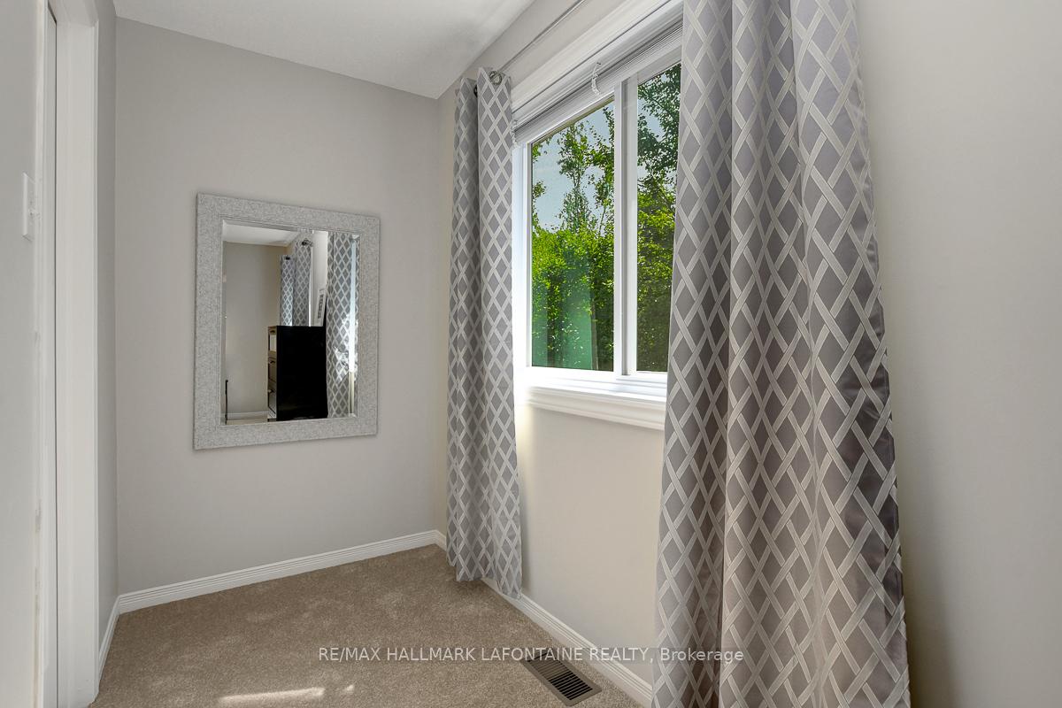 Photo 27 of 446 Lawler Crescent, Ottawa, Chatelaine Village — HOMEH