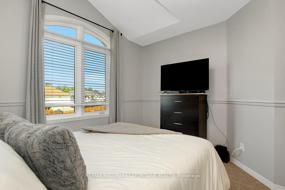 Photo 30 of 446 Lawler Crescent, Ottawa, Chatelaine Village — HOMEH