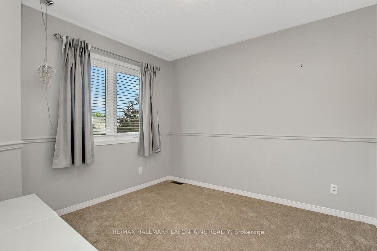 Photo 31 of 446 Lawler Crescent, Ottawa, Chatelaine Village — HOMEH