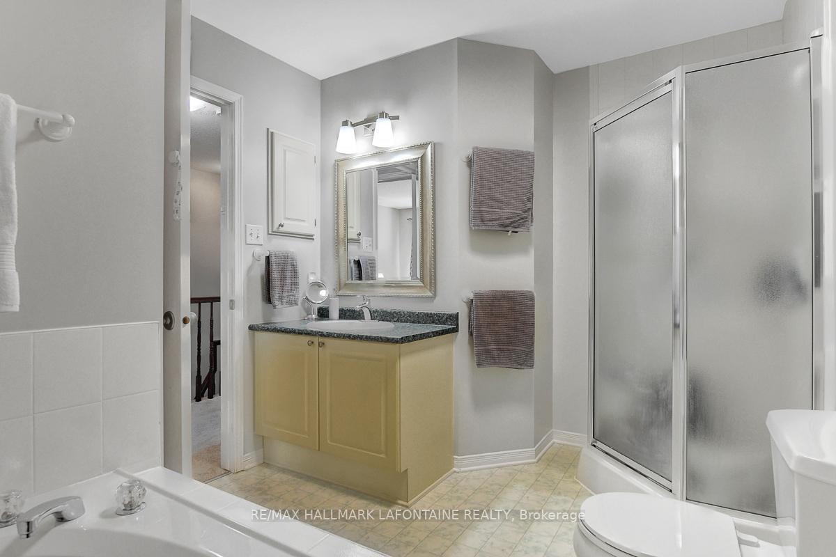 Photo 35 of 446 Lawler Crescent, Ottawa, Chatelaine Village — HOMEH