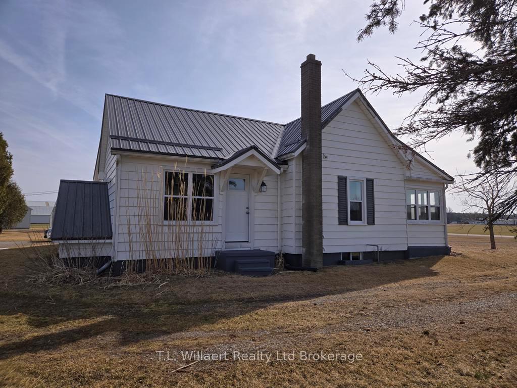 Photo 2 of 2349 1st Conc Rd Str, Norfolk, Rural Middleton — HOMEH