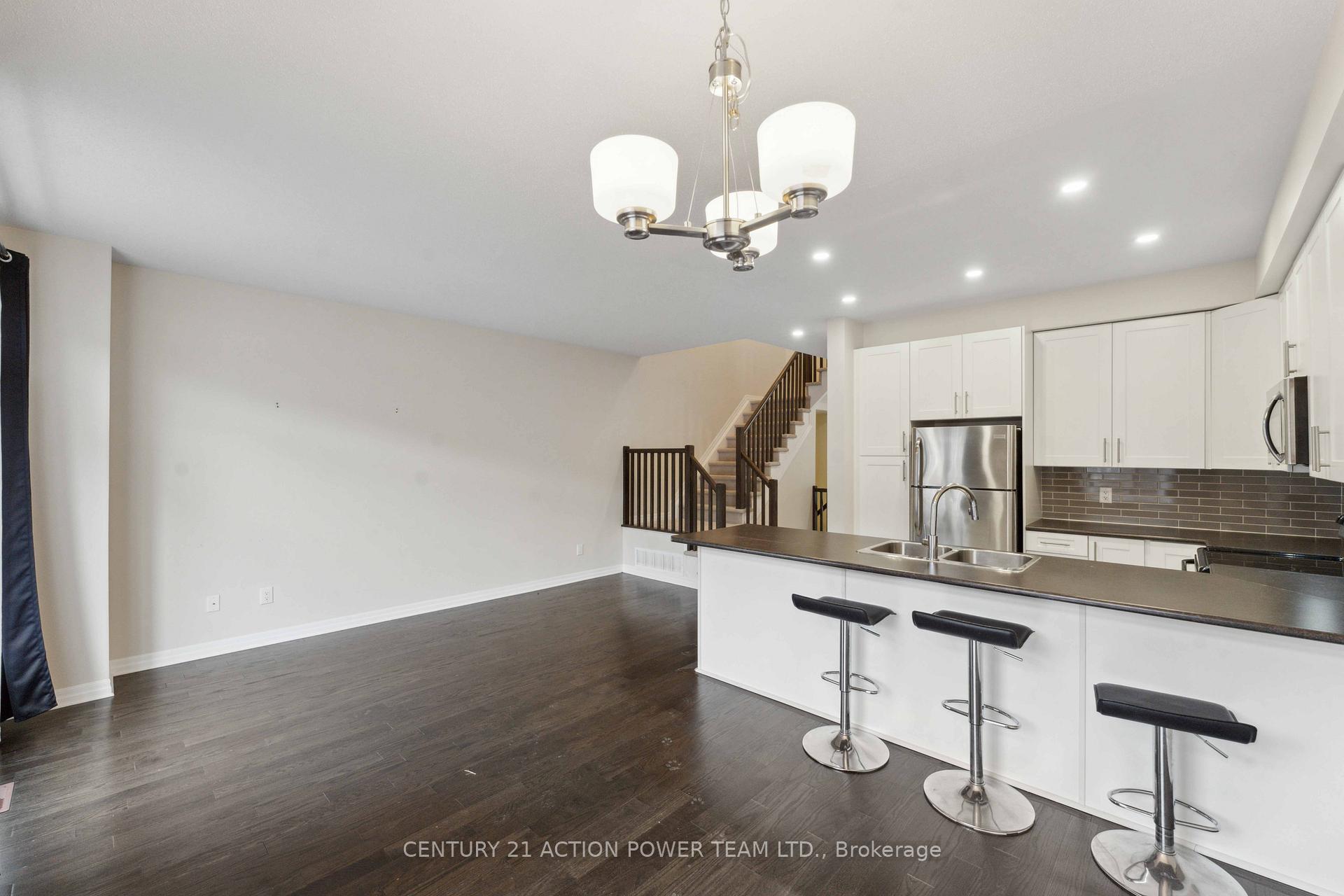 Photo 9 of 340 Broadridge Crescent, Ottawa, Mer Bleue/Bradley Estates/Anderson Park — HOMEH