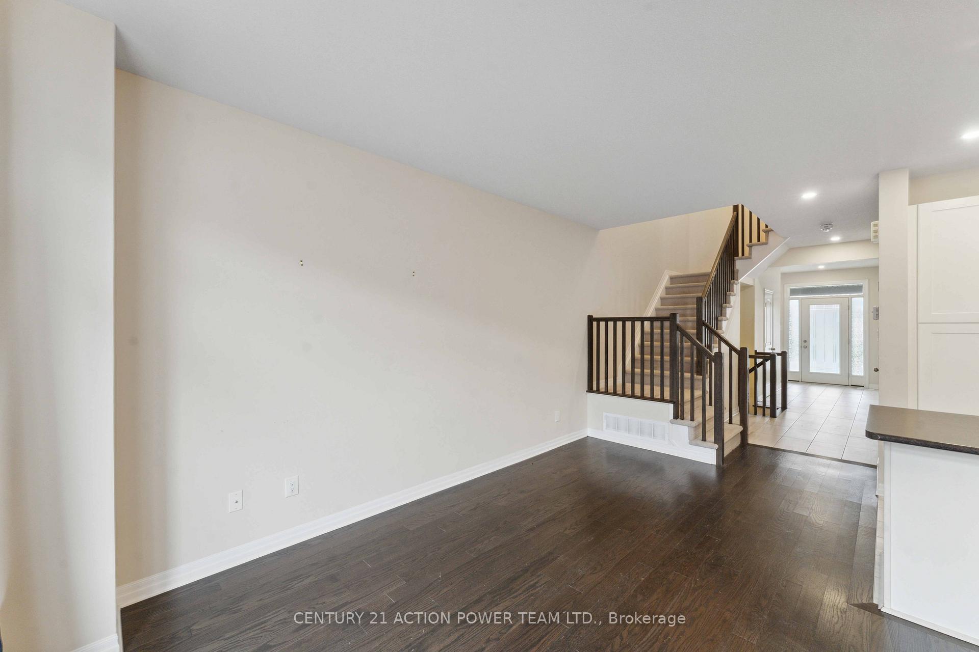 Photo 13 of 340 Broadridge Crescent, Ottawa, Mer Bleue/Bradley Estates/Anderson Park — HOMEH