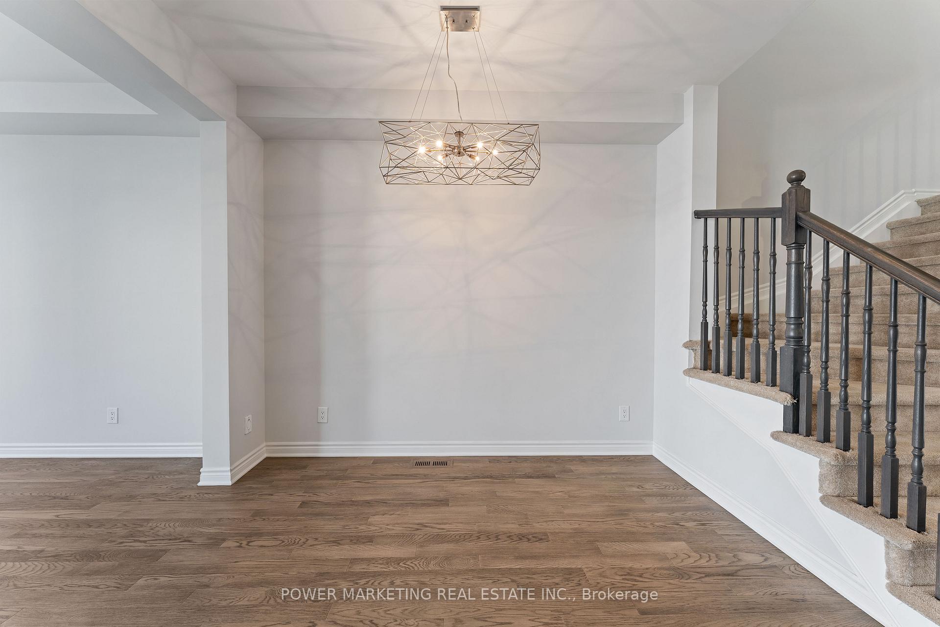 Photo 6 of 527 Catleaf Row, Ottawa, Avalon West — HOMEH