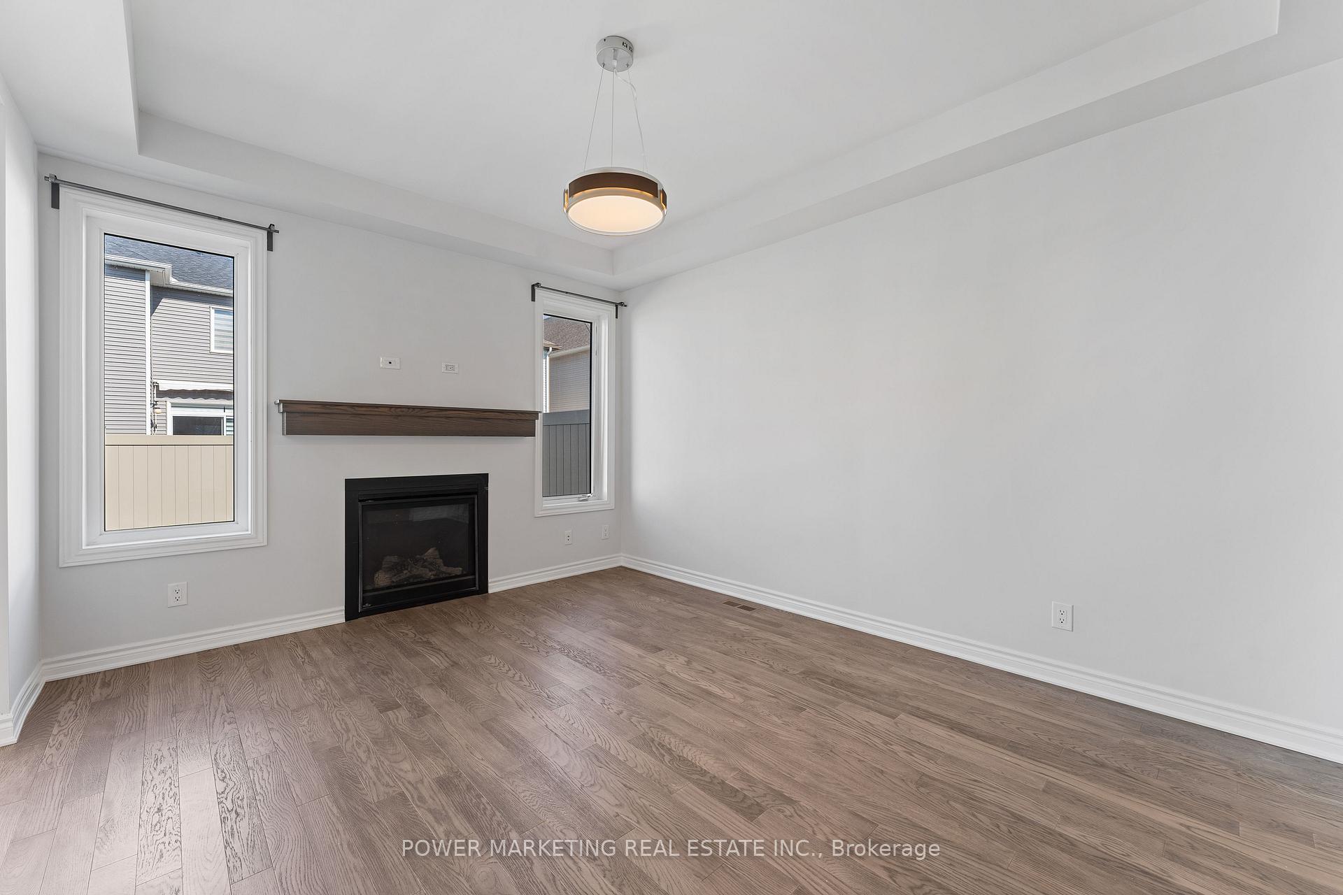 Photo 8 of 527 Catleaf Row, Ottawa, Avalon West — HOMEH