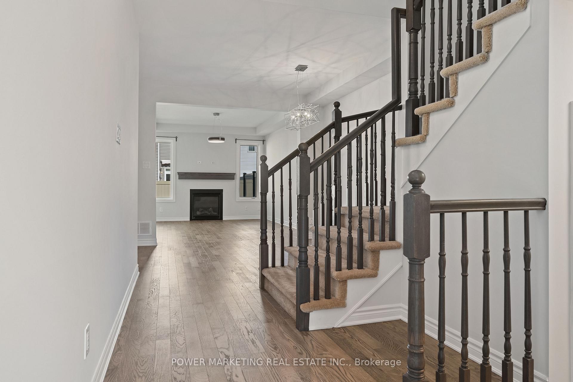 Photo 15 of 527 Catleaf Row, Ottawa, Avalon West — HOMEH