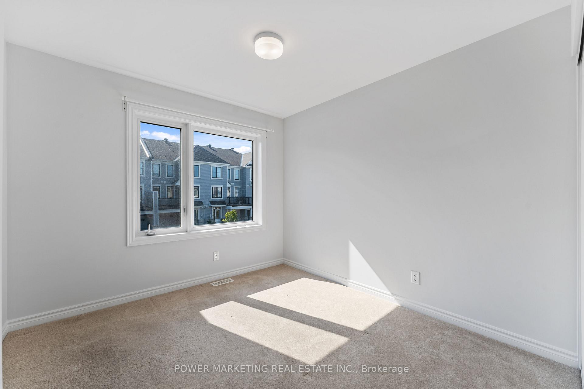 Photo 25 of 527 Catleaf Row, Ottawa, Avalon West — HOMEH