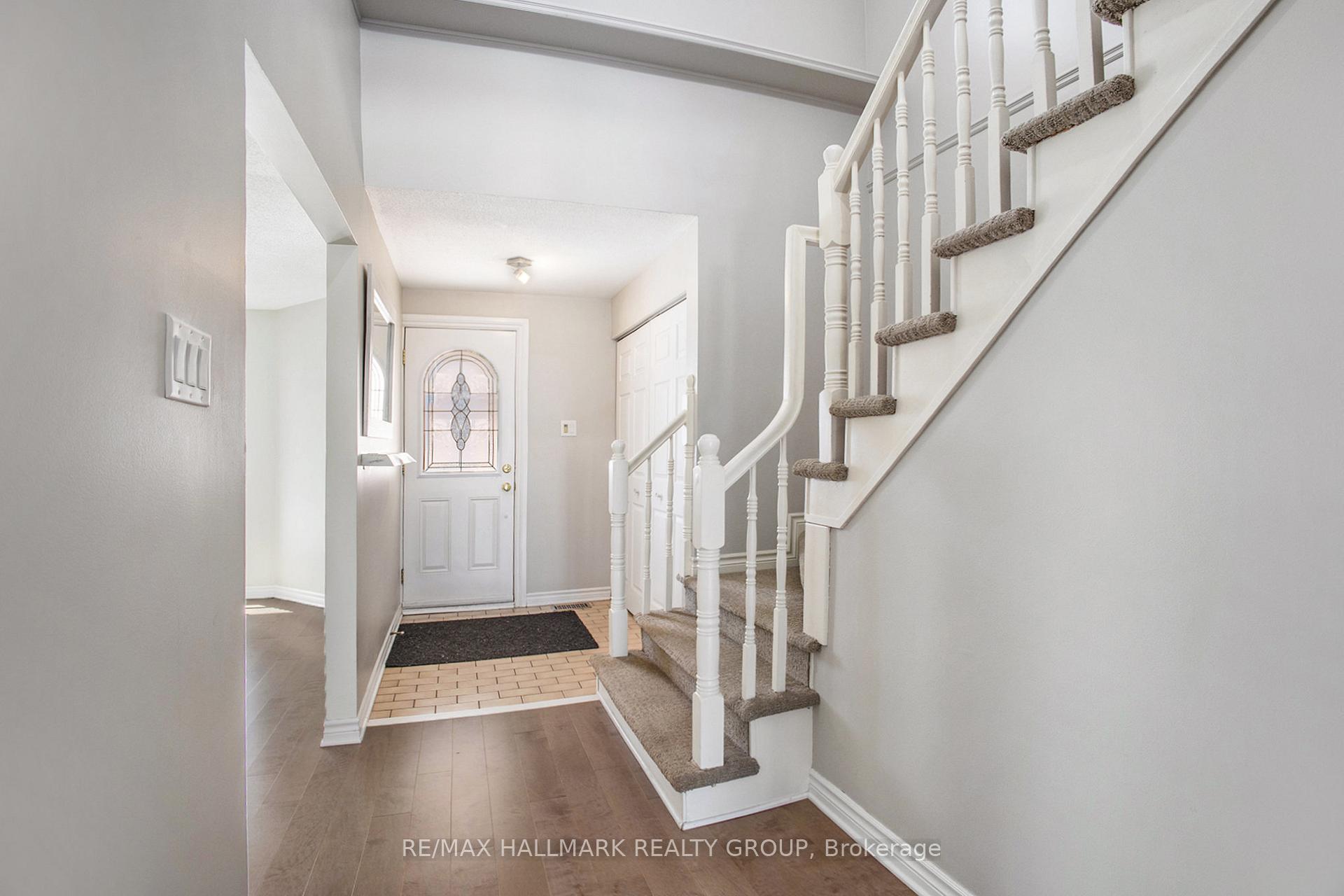 Photo 3 of 1797 Windflower Way, Ottawa, Chapel Hill — HOMEH