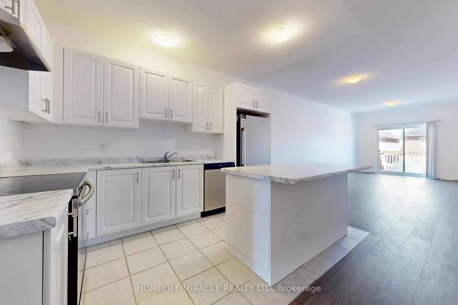 Photo 4 of 105 Isabella Drive, Orillia — HOMEH
