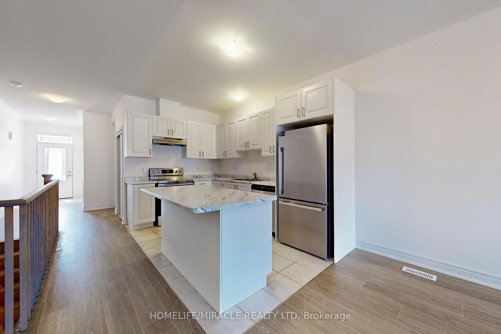 Photo 5 of 105 Isabella Drive, Orillia — HOMEH