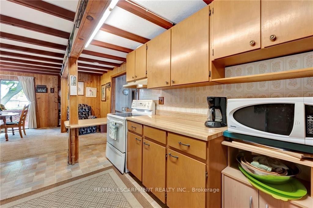 Photo 10 of 20 Willow Avenue, Norfolk, Long Point — HOMEH