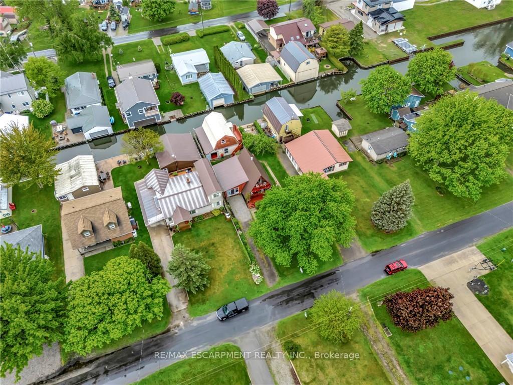 Photo 35 of 20 Willow Avenue, Norfolk, Long Point — HOMEH