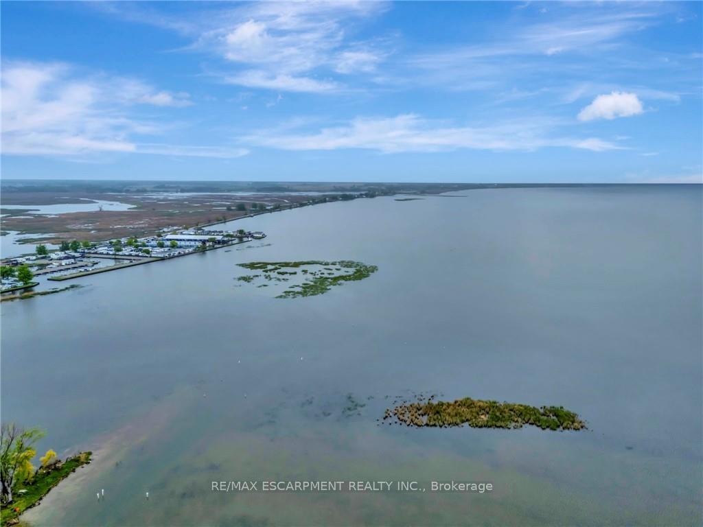Photo 37 of 20 Willow Avenue, Norfolk, Long Point — HOMEH
