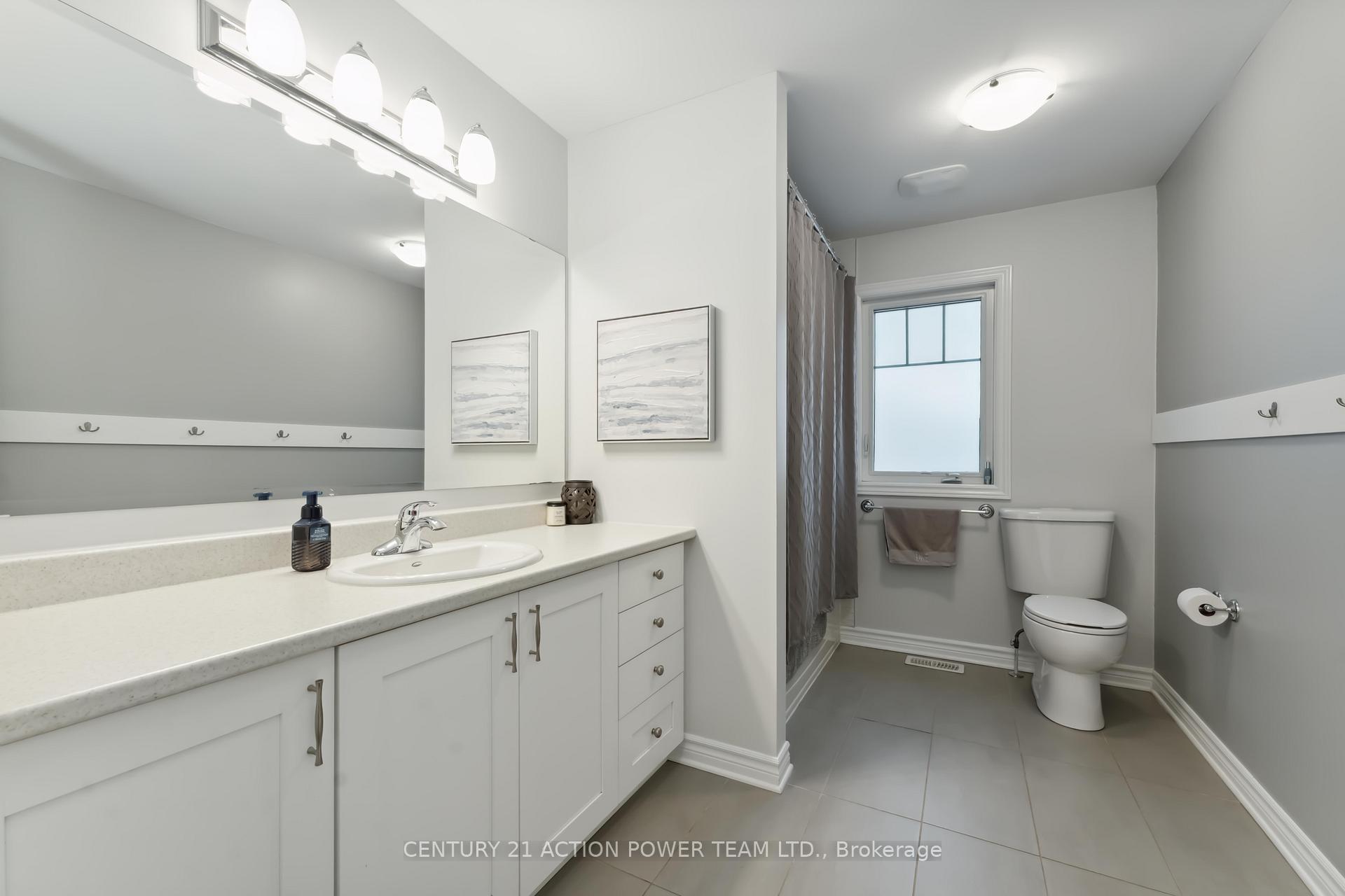 Photo 32 of 248 Enclave Walk S, Ottawa, Mer Bleue/Bradley Estates/Anderson Park — HOMEH