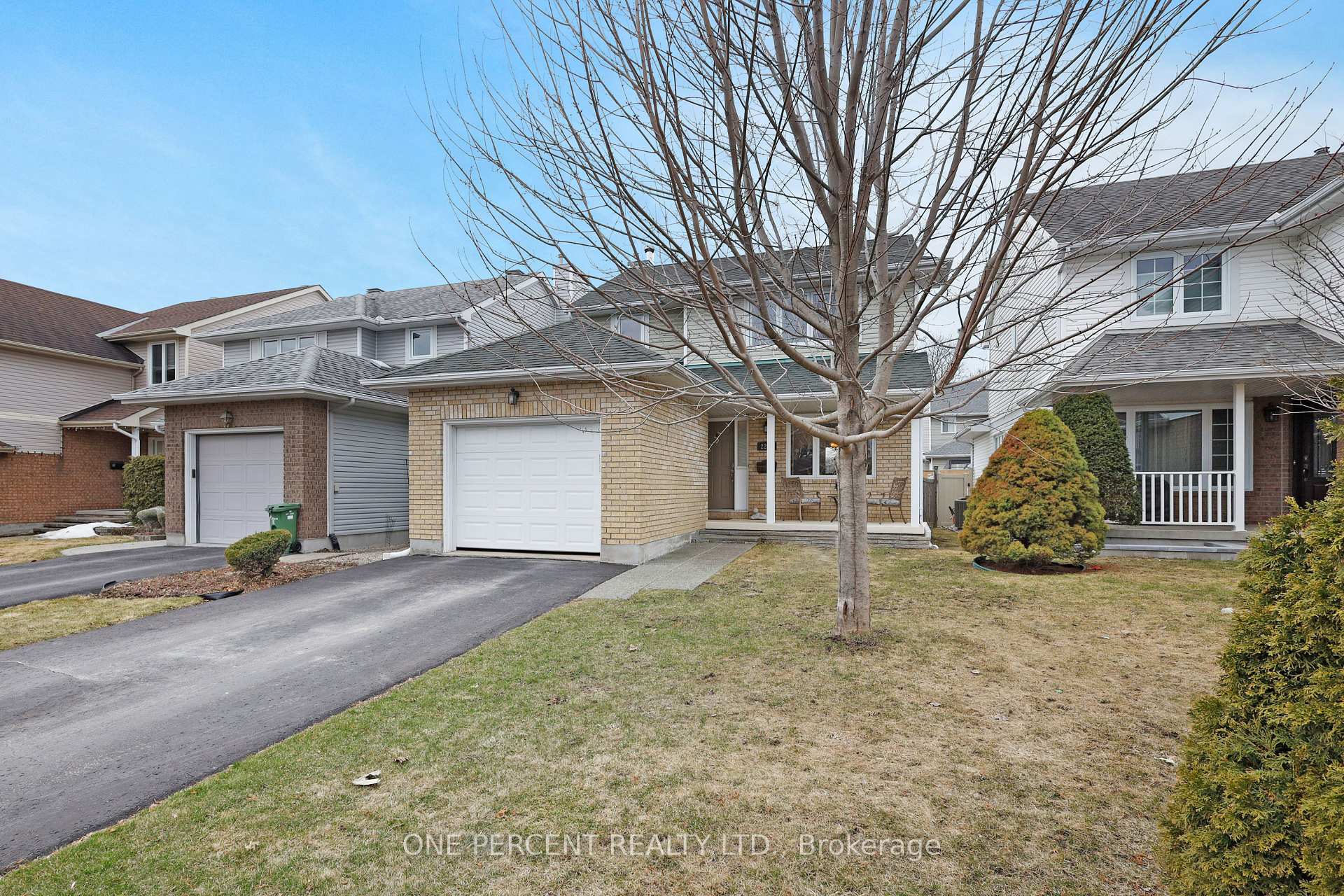 Photo 3 of 2216 Noblewood Way, Ottawa, Chapel Hill South - Orleans Village — HOMEH
