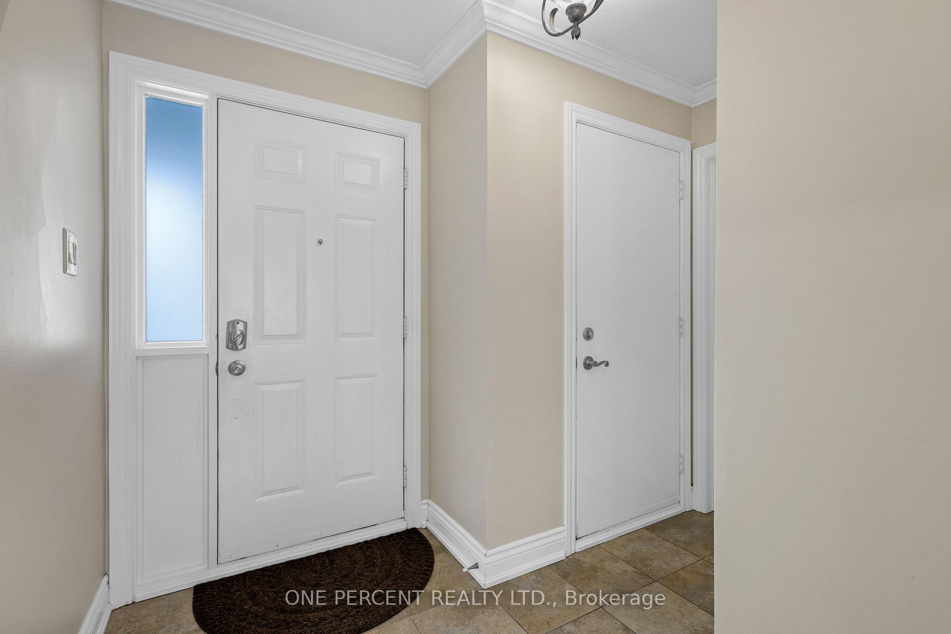 Photo 8 of 2216 Noblewood Way, Ottawa, Chapel Hill South - Orleans Village — HOMEH