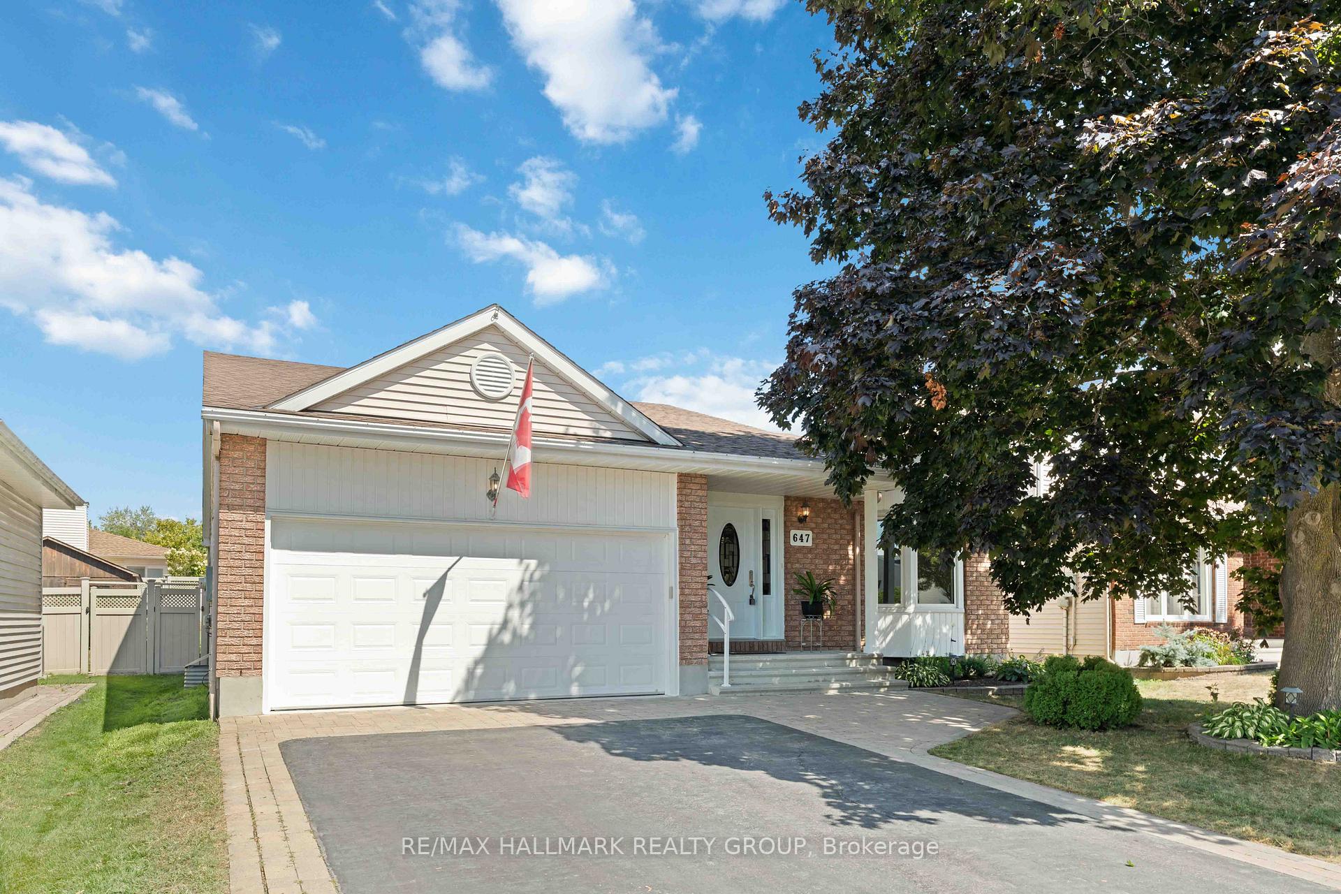 Photo 1 of 647 Apollo Way, Ottawa, Fallingbrook/Pineridge — HOMEH