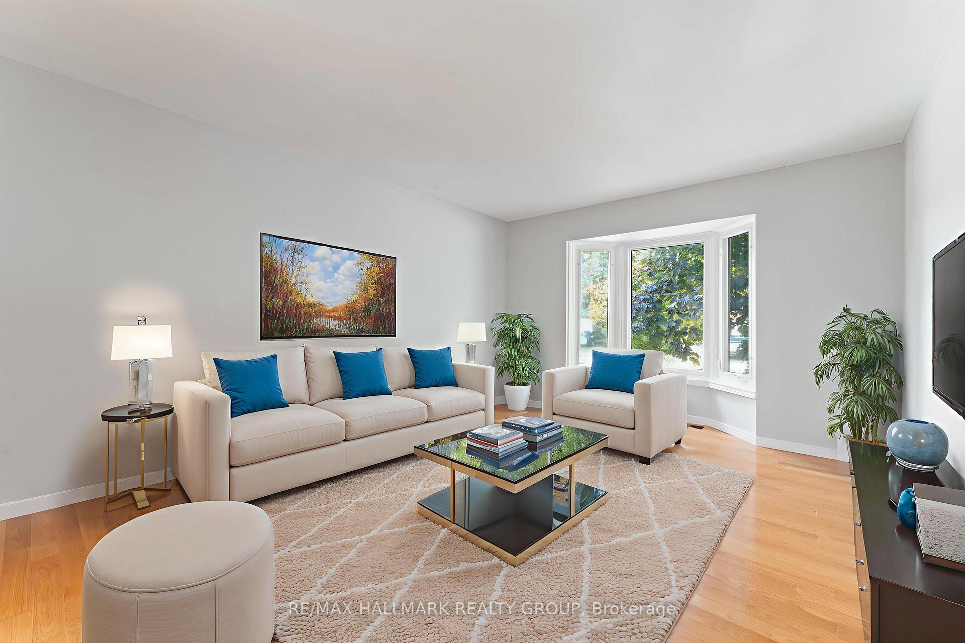 Photo 5 of 647 Apollo Way, Ottawa, Fallingbrook/Pineridge — HOMEH