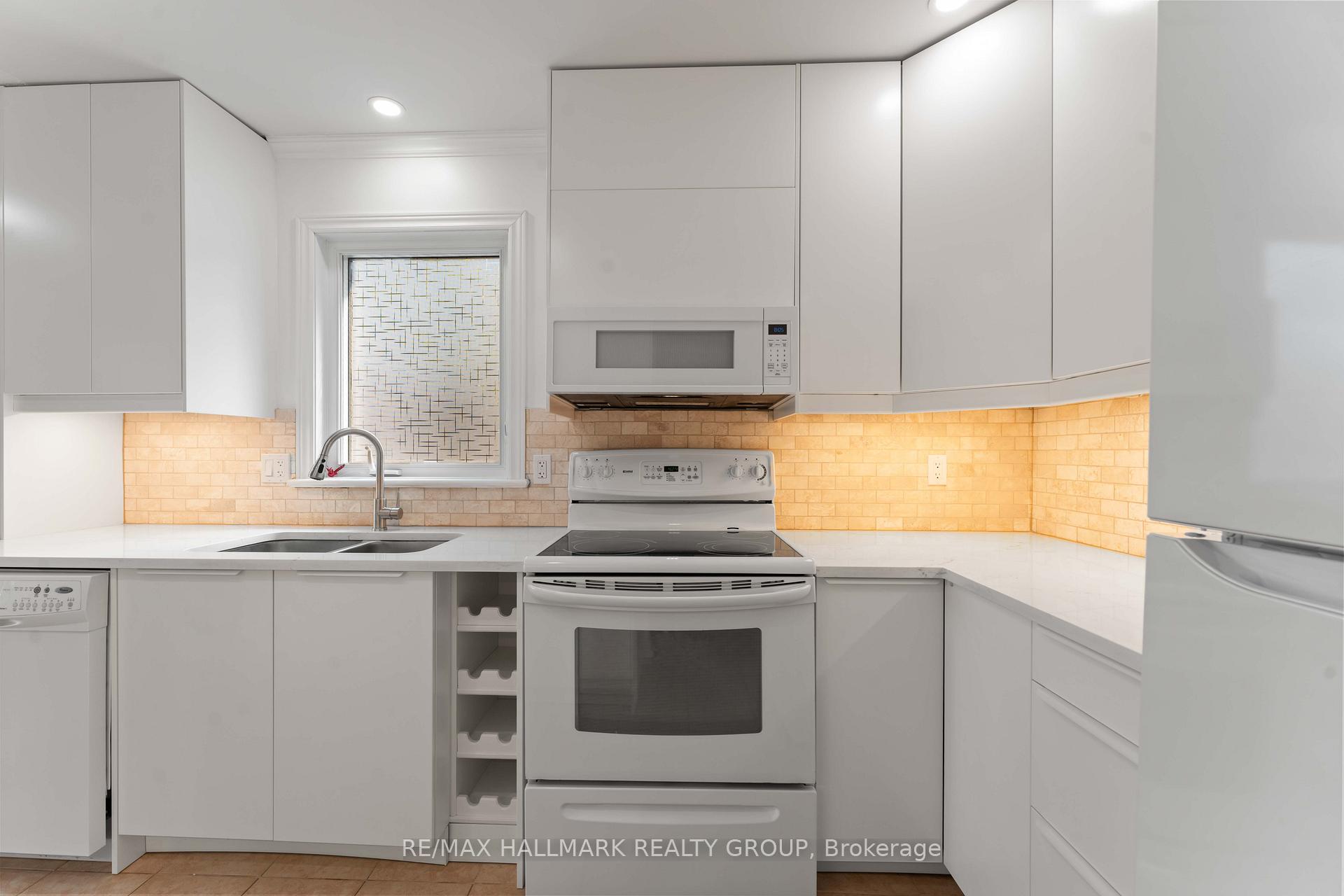 Photo 20 of 647 Apollo Way, Ottawa, Fallingbrook/Pineridge — HOMEH
