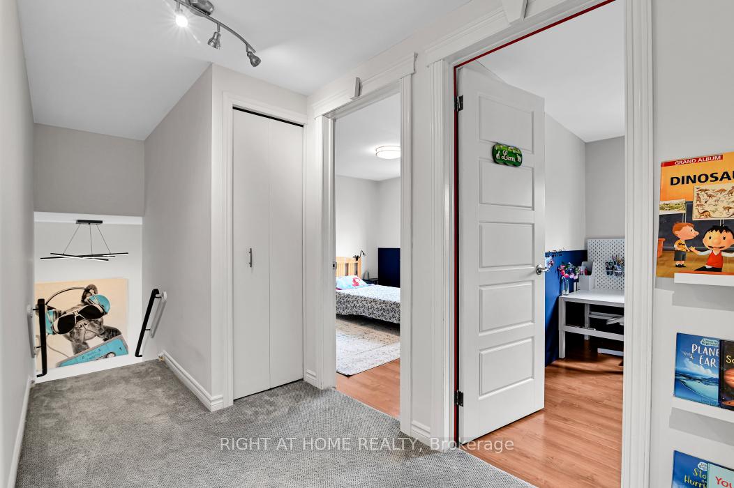 Photo 17 of 1691 Meadowview Crescent, Ottawa, Convent Glen South — HOMEH