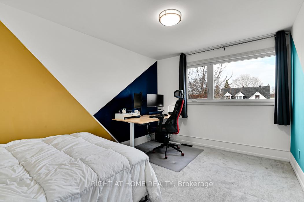 Photo 22 of 1691 Meadowview Crescent, Ottawa, Convent Glen South — HOMEH