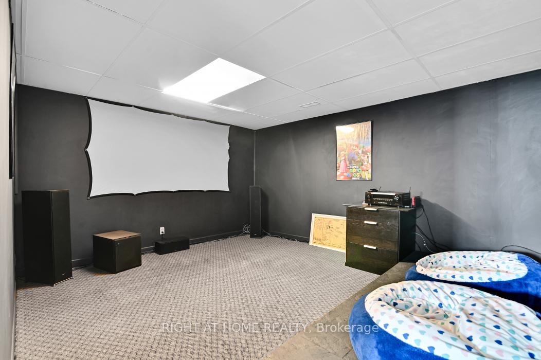 Photo 25 of 1691 Meadowview Crescent, Ottawa, Convent Glen South — HOMEH